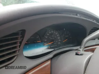 1998 Mercury Sable LS Premium Group z VIN 1MEFM53S9WA623837, wystawiony jako Copart lot #74582424 z przebiegiem Nie podano mil oraz Szkody całkowita. Historia ofert i sprzedaży dostępna na DreamBid. Obrazek 9.