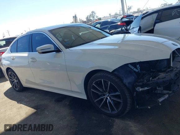 2019 BMW 3 Series 330i xDrive with VIN WBA5R7C54KAJ79701, listed as a IAAI auction lot 41871962 with 70,479 mi miles. Bid and sale history available at carsss.com. Image 14.