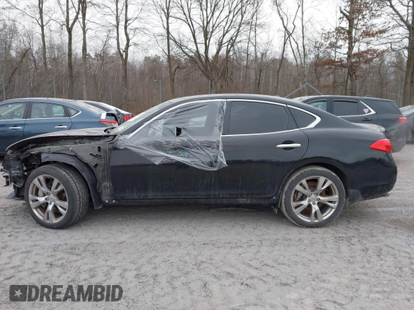 2013 Infiniti M z VIN JN1BY1AR9DM600490, wystawiony jako IAAI lot #41248655 z przebiegiem 125 167 mil mil oraz . Historia ofert i sprzedaży dostępna na DreamBid. Obrazek 14.