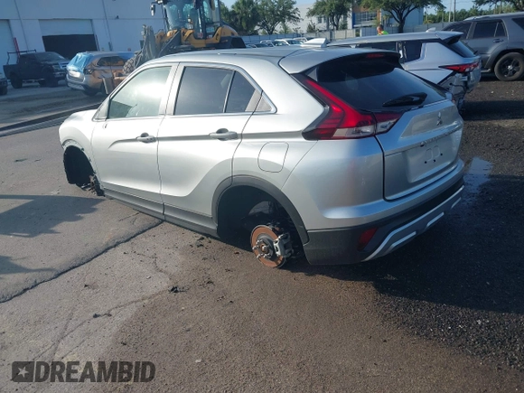 2024 Mitsubishi Eclipse Cross SE with VIN JA4ATWAA7RZ058728, listed as a IAAI auction lot 42476292 with 6,594 mi miles and . Bid and sale history available at DreamBid. Image 3.