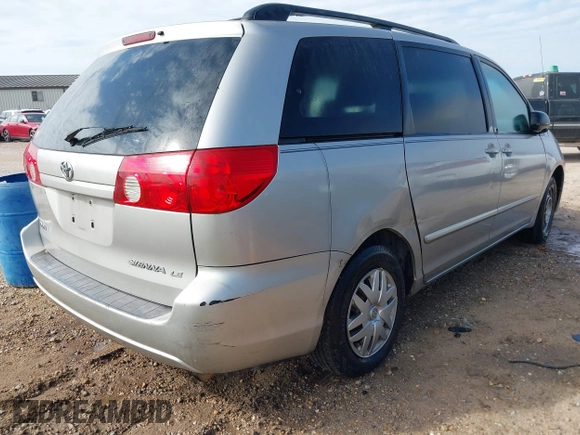 2007 Toyota Sienna CE with VIN 5TDZK23C47S038552, listed as a IAAI auction lot 42209948 with 283,859 mi miles and . Bid and sale history available at carsss.com. Image 4.