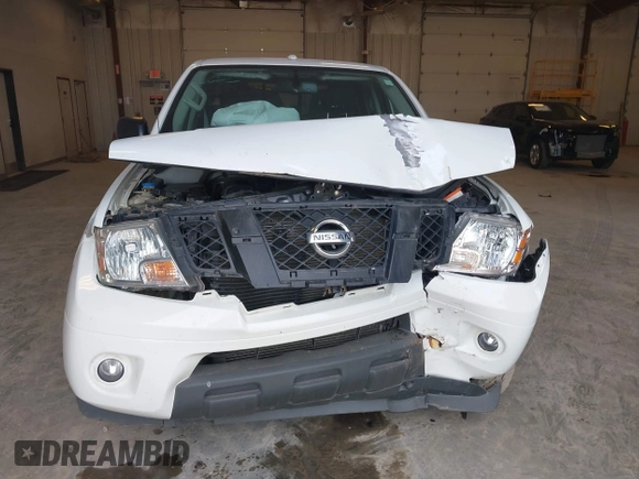 2018 Nissan Frontier SV z VIN 1N6DD0FV7JN718221, wystawiony jako IAAI lot #42118492 z przebiegiem 132 413 mil mil oraz . Historia ofert i sprzedaży dostępna na DreamBid. Obrazek 12.