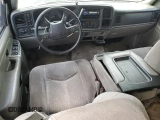 2005 Chevrolet Tahoe LS with VIN 1GNEK13VX5R170633, listed as a Copart auction lot 52340005 with 271,973 mi miles and Clean Title. Bid and sale history available at carsss.com. Image 8.