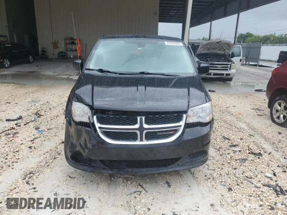 2020 Dodge Grand Caravan SE with VIN 2C4RDGBG3LR188618, listed as a Copart auction lot 57233524 with 159,248 mi miles and Salvage Title. Bid and sale history available at DreamBid. Image 5.