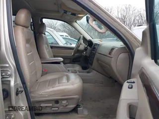 2005 Ford Explorer Limited with VIN 1FMZU75W55UA31984, listed as a IAAI auction lot 41527771 with 238,370 mi miles and . Bid and sale history available at DreamBid. Image 5.