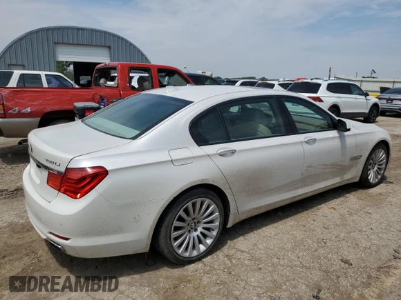 2009 BMW 7 Series 750Li with VIN WBAKB83599CY58147, listed as a Copart auction lot 59238475 with 124,336 mi miles and Salvage title. Bid and sale history available at DreamBid. Image 3.