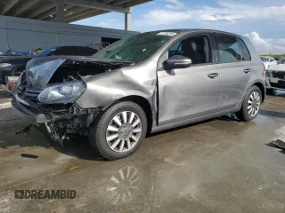 2013 Volkswagen Golf с VIN WVWDB7AJ2DW001827, выставлен на аукционе Copart как лот 71739294 с пробегом 133 585 миль миль и На запчасти • Non repairable. История ставок и продаж доступна на DreamBid. Изображение 1.
