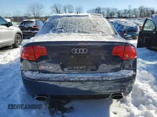 2008 Audi RS 4 z VIN WUADU78E68N902104, wystawiony jako Copart lot #41363035 z przebiegiem 66 961 mil mil oraz Szkody całkowita. Historia ofert i sprzedaży dostępna na DreamBid. Obrazek 6.