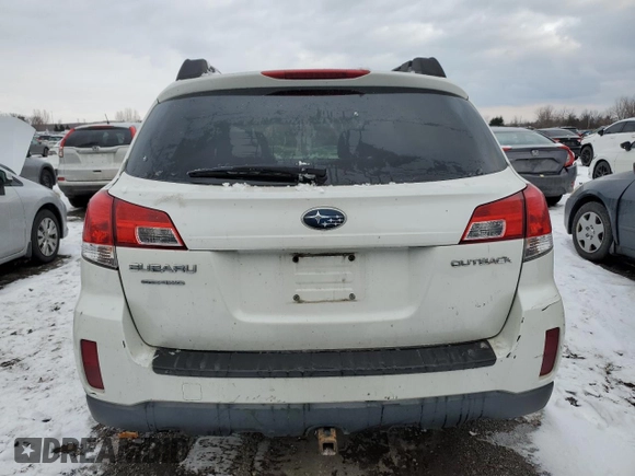 2013 Subaru Outback z VIN 4S4BRGGCXD3214064, wystawiony jako Copart lot #88338715 z przebiegiem 326 318 mil mil oraz Czysty tytuł • Clean title. Historia ofert i sprzedaży dostępna na DreamBid. Obrazek 6.