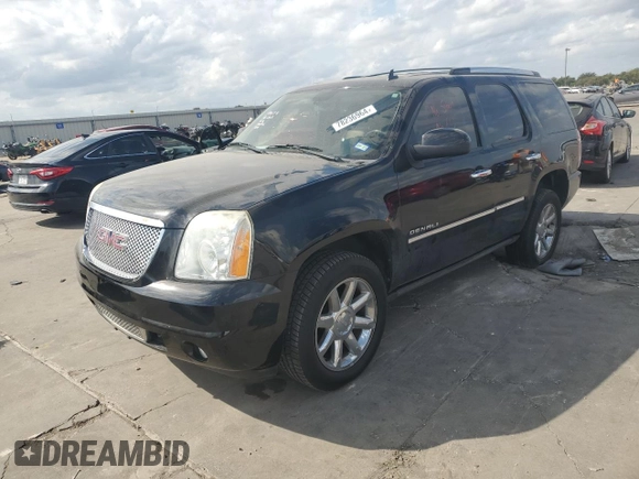 2011 GMC Yukon Denali with VIN 1GKS1EEF1BR213509, listed as a Copart auction lot 78236964 with 133,410 mi miles and Salvage Title. Bid and sale history available at carsss.com. Image 1.
