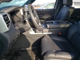2023 Toyota Sequoia SR5 with VIN 7SVAAABA6PX015039, listed as a Copart auction lot 44925534 with 9,593 mi miles. Bid and sale history available at carsss.com. Image 7.