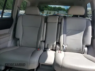 2010 Toyota Highlander Limited with VIN 5TDDK3EH1AS002074, listed as a Copart auction lot 61132555 with 69,600 mi miles and Salvage title. Bid and sale history available at DreamBid. Image 10.