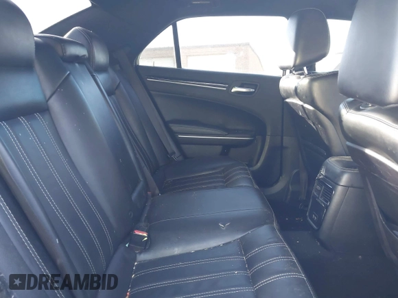 2019 Chrysler 300 with VIN 2C3CCABG5KH708249, listed as a IAAI auction lot 41833377 with 90,448 mi miles. Bid and sale history available at carsss.com. Image 8.