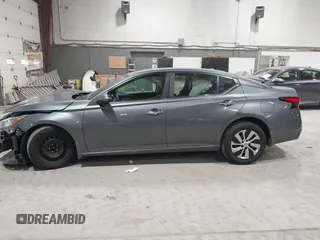 2019 Nissan Altima S with VIN 1N4BL4BV3KC254910, listed as a IAAI auction lot 41956446 with 71,798 mi miles and . Bid and sale history available at carsss.com. Image 14.