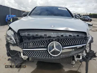 2017 Mercedes-Benz C 43 AMG z VIN 55SWF6EBXHU183022, wystawiony jako Copart lot #63044555 z przebiegiem 115 191 mil mil oraz Czysty tytuł • Clean title. Historia ofert i sprzedaży dostępna na DreamBid. Obrazek 5.