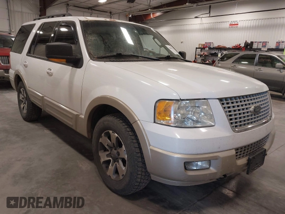 2005 Ford Expedition Eddie Bauer with VIN 1FMFU18505LA84794, listed as a IAAI auction lot 41651122 with 255,815 mi miles. Bid and sale history available at carsss.com. Image 1.