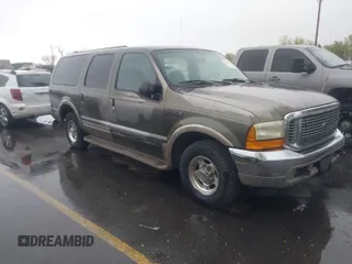 2000 Ford Excursion Limited with VIN 1FMNU42S8YEC77666, listed as a IAAI auction lot 42012100 with 203,329 mi miles and . Bid and sale history available at DreamBid. Image 1.