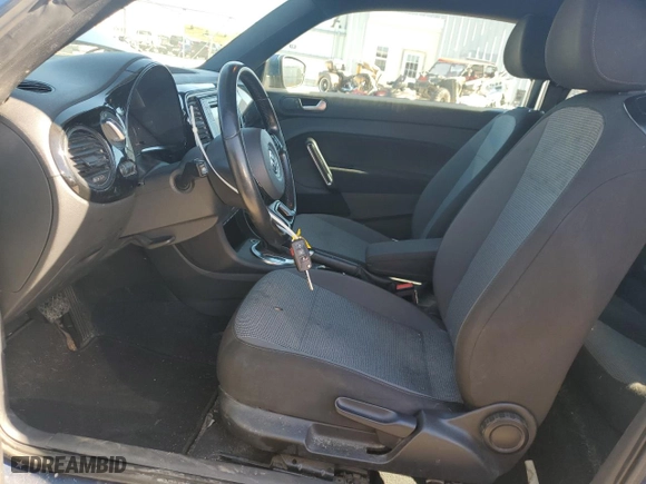 2019 Volkswagen Beetle S with VIN 3VWFD7AT3KM720132, listed as a Copart auction lot 76463854 with 123,163 mi miles and Salvage Title. Bid and sale history available at carsss.com. Image 7.