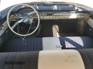 1958 Oldsmobile 88 z VIN 587M54933, wystawiony jako Copart lot #53116955 z przebiegiem 71 510 mil mil oraz Czysty tytuł • Clean title. Historia ofert i sprzedaży dostępna na DreamBid. Obrazek 8.