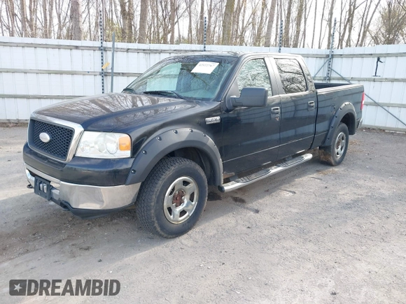 2007 Ford F-150 XLT with VIN 1FTPW14527FA16555, listed as a IAAI auction lot 42122767 with 181,242 mi miles. Bid and sale history available at carsss.com. Image 2.