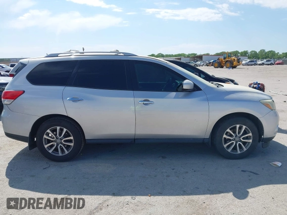 2015 Nissan Pathfinder S with VIN 5N1AR2MNXFC624659, listed as a IAAI auction lot 42033206 with 170,773 mi miles and . Bid and sale history available at DreamBid. Image 13.