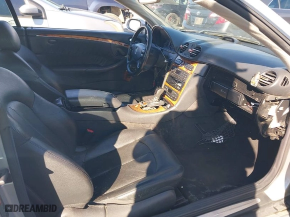 2003 Mercedes-Benz CLK-Class 5.0L with VIN WDBTJ75J63F052544, listed as a IAAI auction lot 41588753 with 1 mi miles. Bid and sale history available at carsss.com. Image 5.