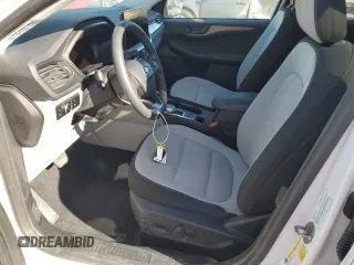 2023 Ford Escape Active with VIN 1FMCU0GZ8PUA68633, listed as a Copart auction lot 42631945 with 6,799 mi miles and Clean Title. Bid and sale history available at DreamBid. Image 7.