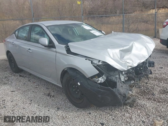 2020 Nissan Altima 2.5 S with VIN 1N4BL4BV2LC248551, listed as a IAAI auction lot 42033605 with 69,698 mi miles. Bid and sale history available at carsss.com. Image 1.