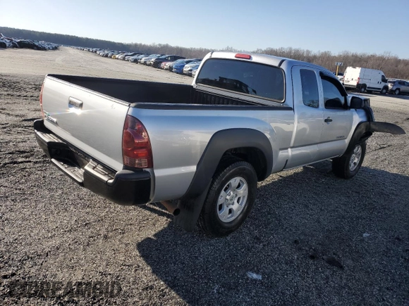 2013 Toyota Tacoma z VIN 5TFUX4EN1DX016584, wystawiony jako Copart lot #48462975 z przebiegiem 130 712 mil mil oraz Szkoda całkowita • Salvage title. Historia ofert i sprzedaży dostępna na DreamBid. Obrazek 3.