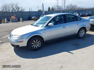 2003 Volkswagen Passat GLS with VIN WVWPD63B43P396108, listed as a IAAI auction lot 41884512 with 87,004 mi miles. Bid and sale history available at carsss.com. Image 2.