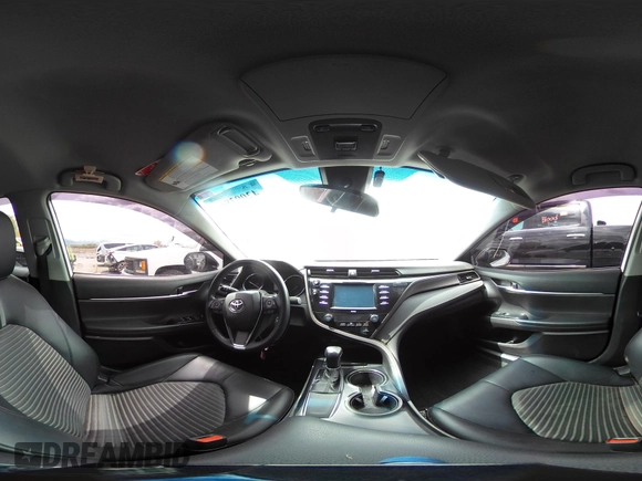 2020 Toyota Camry SE z VIN 4T1G11AKXLU908241, wystawiony jako IAAI lot #42093849 z przebiegiem 132 855 mil mil oraz . Historia ofert i sprzedaży dostępna na DreamBid. Obrazek 20.