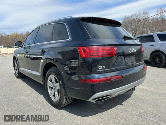 2018 Audi Q7 Premium Plus with VIN WA1LHAF77JD004065, listed as a Copart auction lot 52912895 with 70,583 mi miles and Clean Title. Bid and sale history available at carsss.com. Image 2.