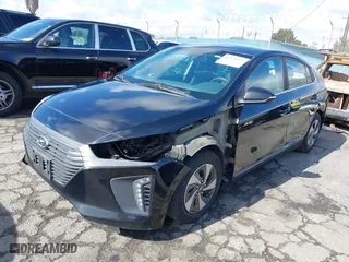 2018 Hyundai Ioniq Hybrid SEL with VIN KMHC75LC9JU062028, listed as a IAAI auction lot 41528970 with 194,434 mi miles. Bid and sale history available at carsss.com. Image 22.
