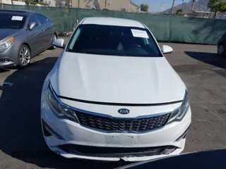 2020 Kia Optima LX with VIN 5XXGT4L38LG382915, listed as a IAAI auction lot 42015096 with 157,483 mi miles. Bid and sale history available at carsss.com. Image 6.