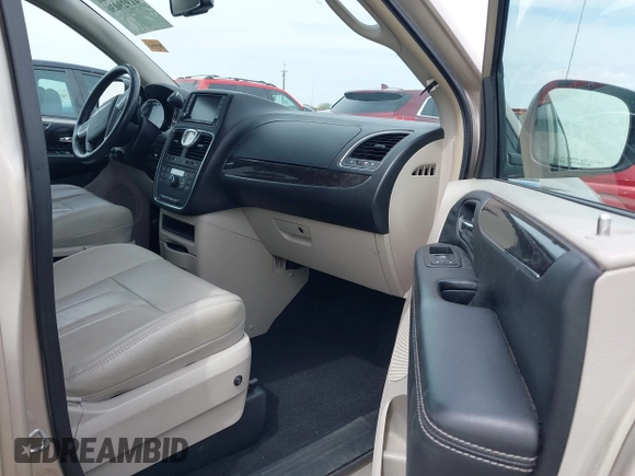 2012 Chrysler Town & Country Touring with VIN 2C4RC1BG8CR362649, listed as a IAAI auction lot 41929036 with 162,870 mi miles. Bid and sale history available at carsss.com. Image 5.