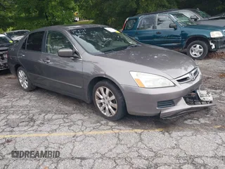2006 Honda Accord EX-L z VIN 1HGCM66536A056414, wystawiony jako IAAI lot #42306615 z przebiegiem 261 231 mil mil oraz . Historia ofert i sprzedaży dostępna na DreamBid. Obrazek 1.