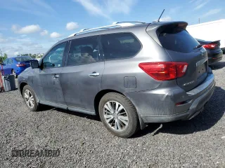 2017 Nissan Pathfinder Platinum with VIN 5N1DR2MM4HC613616, listed as a Copart auction lot 64212315 with 166,781 mi miles and Clean title. Bid and sale history available at DreamBid. Image 2.