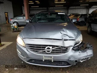 2017 Volvo V60 Premier with VIN YV140MEK3H1339550, listed as a Copart auction lot 86770894 with 128,343 mi miles and Salvage Title. Bid and sale history available at carsss.com. Image 5.