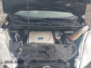 2015 Nissan LEAF S z VIN 1N4AZ0CP9FC310227, wystawiony jako IAAI lot #42101317 z przebiegiem 73 438 mil mil oraz . Historia ofert i sprzedaży dostępna na DreamBid. Obrazek 10.