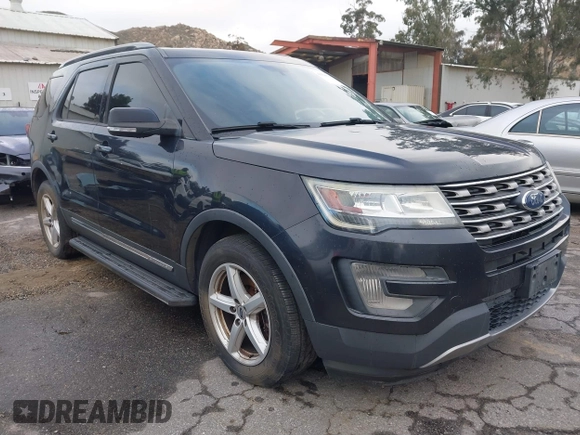 2017 Ford Explorer XLT z VIN 1FM5K8D87HGC37226, wystawiony jako IAAI lot #41596158 z przebiegiem 171 230 mil mil oraz . Historia ofert i sprzedaży dostępna na DreamBid. Obrazek 1.