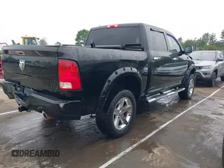 2013 Ram 1500 Express z VIN 1C6RR6KT2DS617294, wystawiony jako IAAI lot #42031712 z przebiegiem 188 723 mil mil oraz . Historia ofert i sprzedaży dostępna na DreamBid. Obrazek 4.