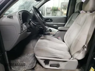 2008 Chevrolet TrailBlazer 1LT with VIN 1GNDT13S982106305, listed as a Copart auction lot 42049295 with 153,592 mi miles and Salvage Title. Bid and sale history available at DreamBid. Image 7.