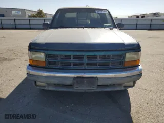 1995 Dodge Dakota with VIN 1B7GL23X4SW936035, listed as a Copart auction lot 69328564 with 132,687 mi miles and Salvage Title. Bid and sale history available at carsss.com. Image 5.