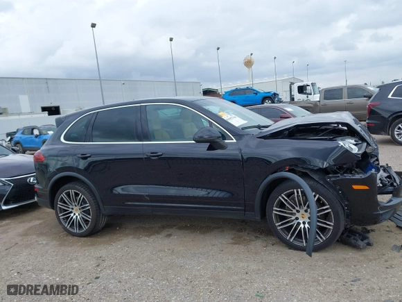 2017 Porsche Cayenne with VIN WP1AA2A2XHKA90706, listed as a IAAI auction lot 41692768 with 92,800 mi miles. Bid and sale history available at carsss.com. Image 14.