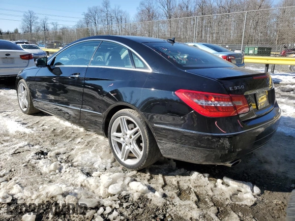 2013 Mercedes-Benz E-Class E 350 with VIN WDDKJ8JB1DF190193, listed as a Copart auction lot 87911585 with 124,683 mi miles and Salvage Title. Bid and sale history available at carsss.com. Image 2.