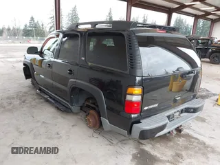 2006 Chevrolet Tahoe Z71 with VIN 1GNEK13Z06R121770, listed as a IAAI auction lot 41637045 with 115,585 mi miles. Bid and sale history available at carsss.com. Image 3.