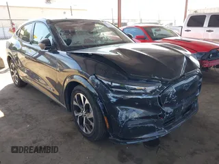 2022 Ford Mustang Mach-E Premium with VIN 3FMTK3SU4NMA23838, listed as a IAAI auction lot 40509920 with Not Provided miles and . Bid and sale history available at DreamBid. Image 20.