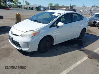 2014 Toyota Prius Four with VIN JTDKN3DU3E0366972, listed as a IAAI auction lot 41991529 with 152,993 mi miles. Bid and sale history available at carsss.com. Image 2.