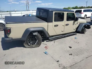 2020 Jeep Gladiator Sport S with VIN 1C6HJTAG5LL161239, listed as a Copart auction lot 60348605 with 35,333 mi miles and Salvage title. Bid and sale history available at DreamBid. Image 3.