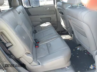 2011 Honda Pilot Touring with VIN 5FNYF4H95BB090892, listed as a IAAI auction lot 41878404 with 131,757 mi miles. Bid and sale history available at carsss.com. Image 8.